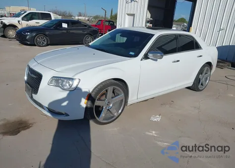 2020 Chrysler 300 Limited из США, поврежденный, VIN 2C3CCAEG3LH131489
